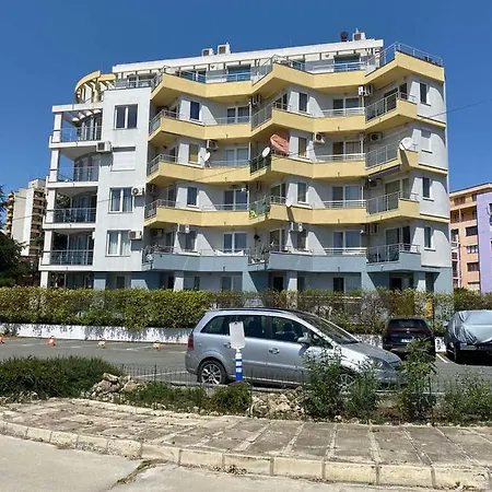 Apartment Em Kristal *