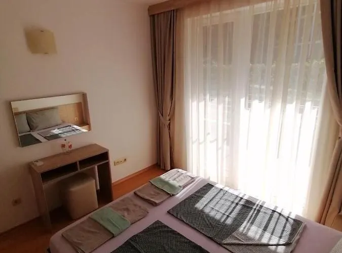 Apartment Em Kristal Nesebar