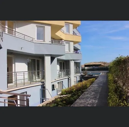 Em Kristal Apartment Nesebar