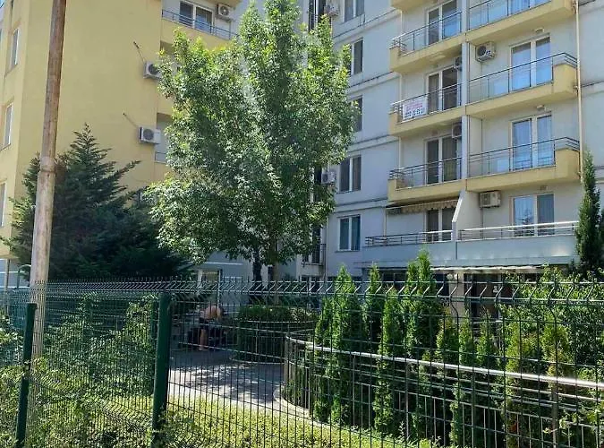 Em Kristal Apartment Nesebar