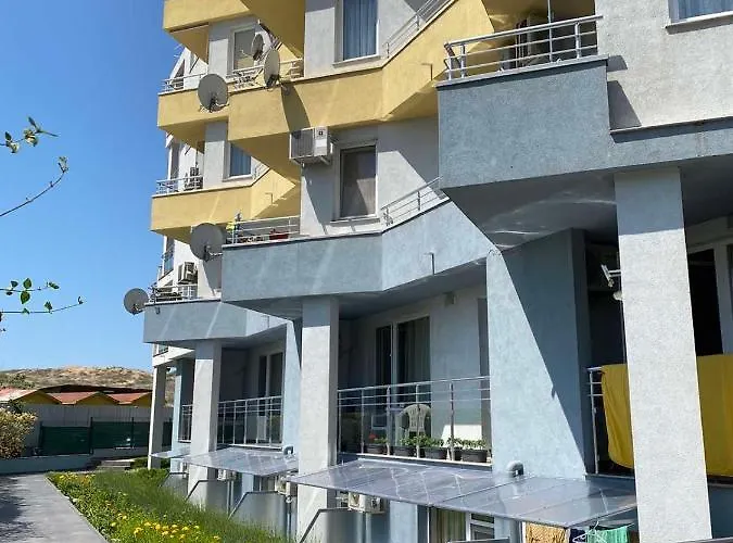 Em Kristal Apartment *