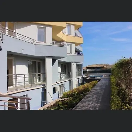 Em Kristal Apartment Nesebar